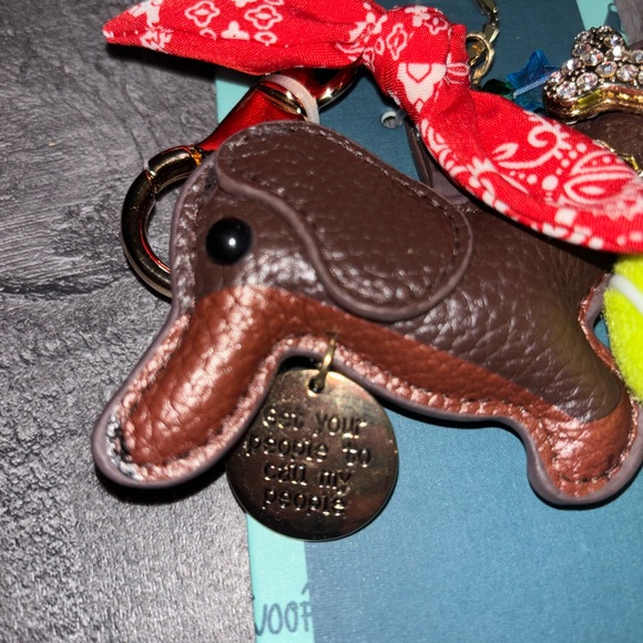 🎾NEW Piper K Dachshund Bag Charm with Tennis Ball - Picture 3 of 3